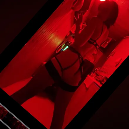 OnlyFans cuenta kari_lazareva header 2