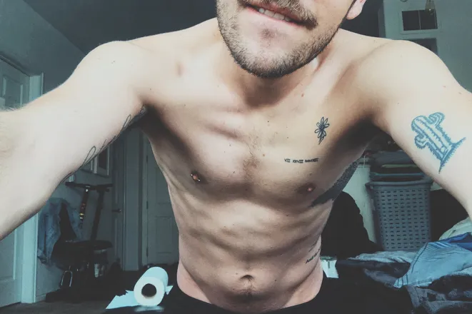 OnlyFans cuenta boytoypig header 2