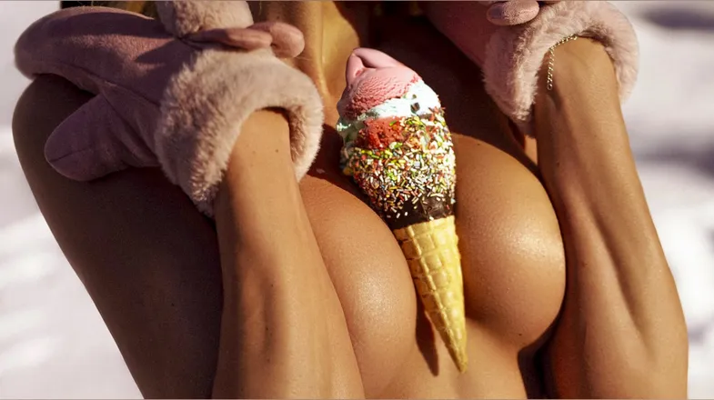 OnlyFans account  yvonneleitn_free header 2