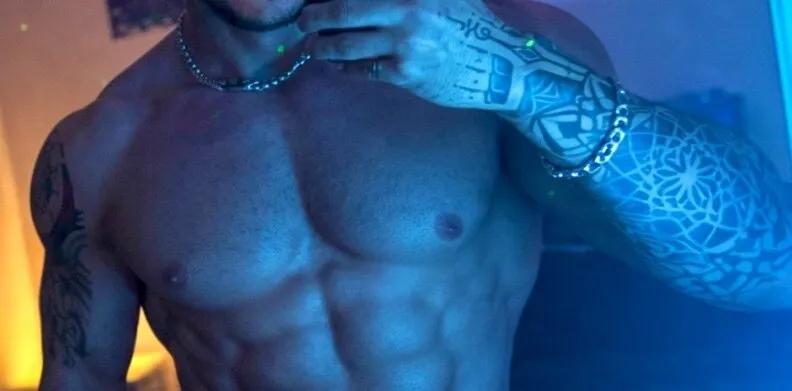 OnlyFans account  woowmax header 2