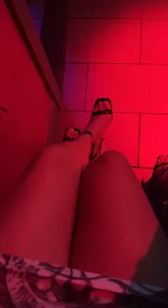 OnlyFans cuenta aphrodite.at.night header 2