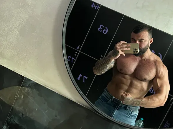 OnlyFans account  iustinfitmodel header 2