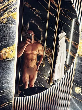 OnlyFans cuenta denylou header 2