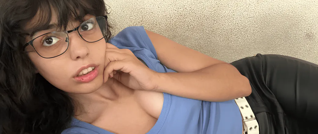 OnlyFans cuenta juliamellie header 2