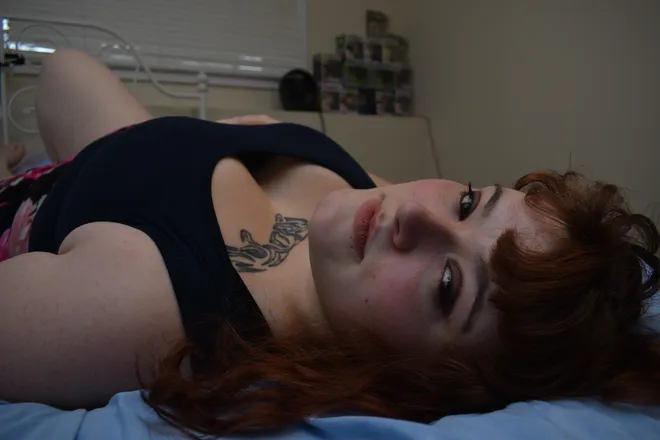 OnlyFans account  razzlesdazles header 2