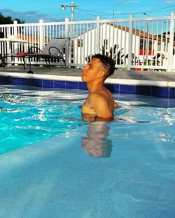 OnlyFans account  u139630246 header 2
