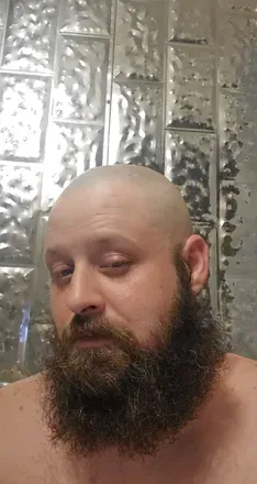 OnlyFans account  beardedbeast00 avatar 1