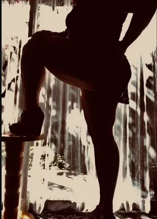 OnlyFans account  amazoncurls avatar 1