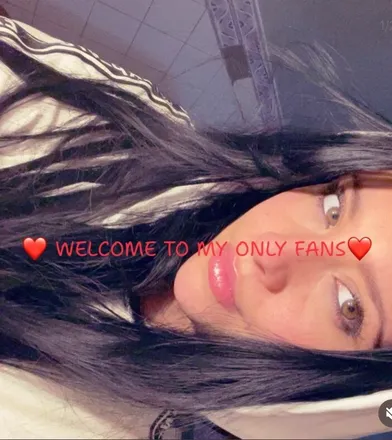 OnlyFans cuenta jolie_playok header 2