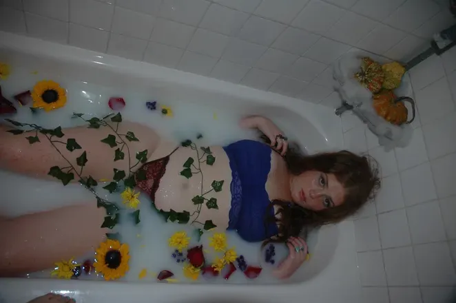 OnlyFans cuenta strawberrymama header 2