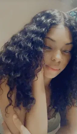 OnlyFans cuenta bellabussin avatar 1
