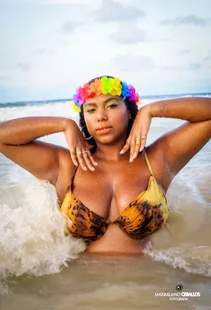 OnlyFans cuenta larimar33 avatar 1