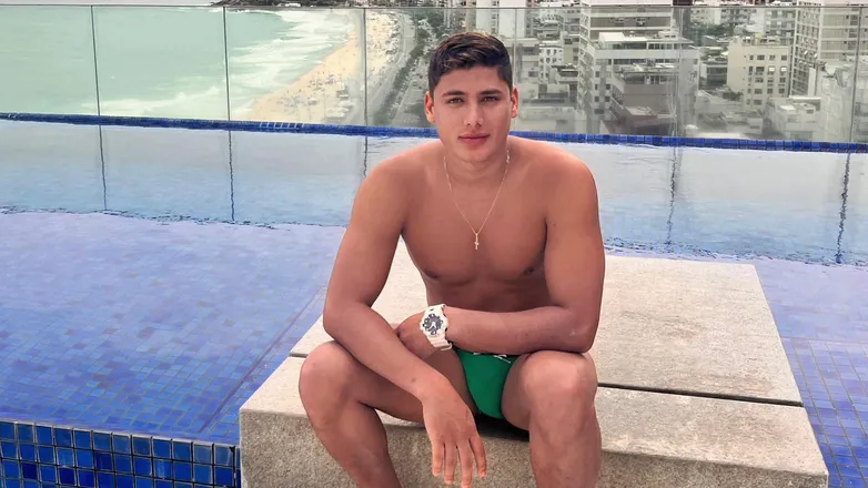 OnlyFans cuenta alex.0110 header 2
