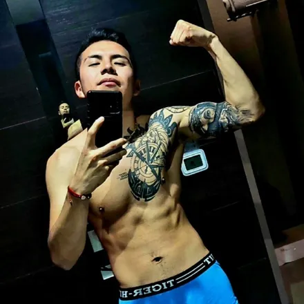 OnlyFans cuenta arturotapia1723 header 2
