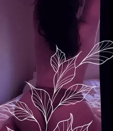 OnlyFans cuenta morelikenikkibae avatar 1