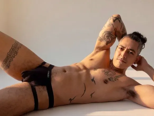 OnlyFans account  vinni06of header 2