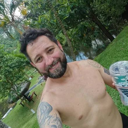 OnlyFans cuenta rodrigohellmast header 2