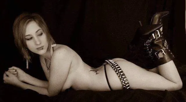 OnlyFans cuenta witchybitch66 header 2