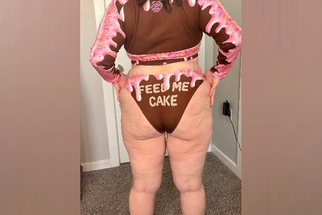 OnlyFans account  cakegotkeely header 2