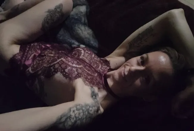 OnlyFans account  zel_icious header 2