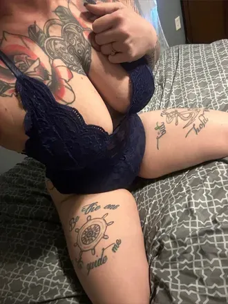 OnlyFans cuenta tnhoney_love header 2