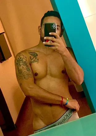 OnlyFans account  juanchoagudelo header 2