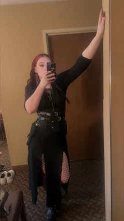 OnlyFans cuenta wretchedmistress header 2