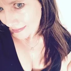 OnlyFans cuenta urfetishqueen avatar 1