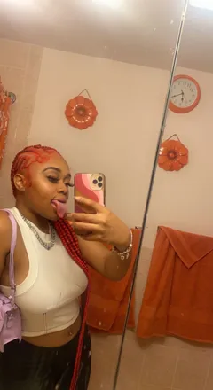 OnlyFans cuenta nikkenicole_ header 2
