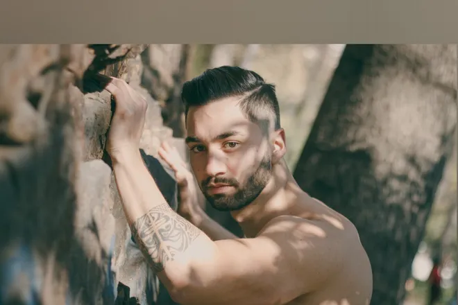 OnlyFans account  benjamin_pezoa header 2