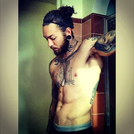 OnlyFans cuenta caallday avatar 1