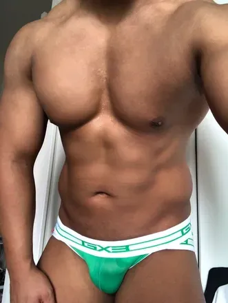 OnlyFans cuenta muscle-bottom avatar 1