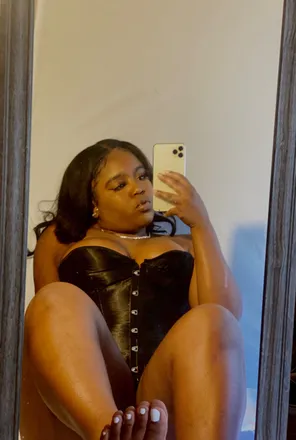 OnlyFans cuenta peacefreelove header 2
