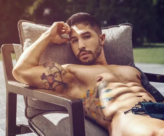 OnlyFans cuenta juelzbodyart header 2