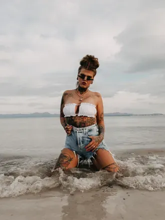 OnlyFans cuenta mrsninachartier avatar 1