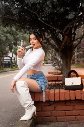 OnlyFans cuenta rossiecollins header 2