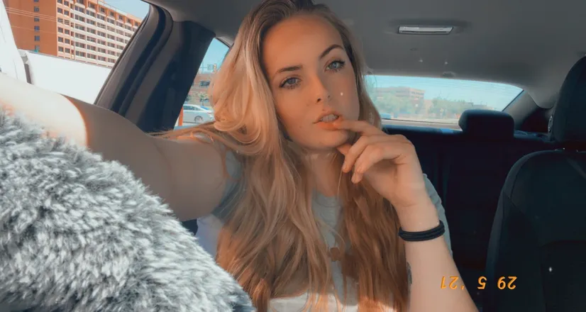 OnlyFans cuenta jennythebunnybabe header 2