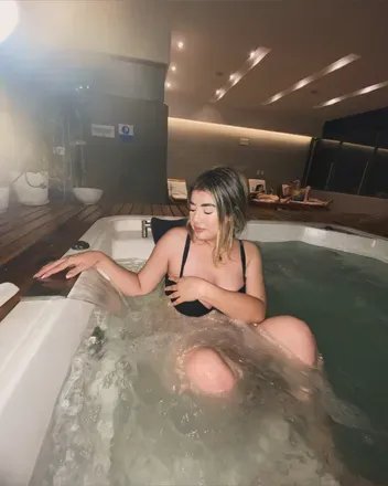 OnlyFans cuenta alejaonly20 header 2