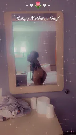 OnlyFans cuenta thickmamacarmelbaby header 2