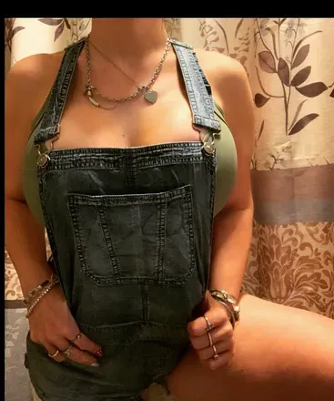 OnlyFans cuenta moxiepowers header 2