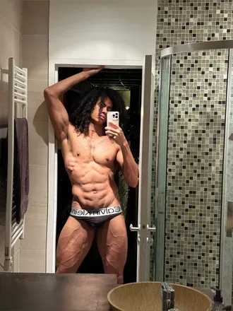 OnlyFans cuenta uaipietro avatar 1