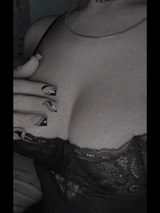 OnlyFans cuenta theebellajay header 2