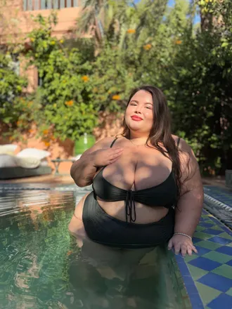 OnlyFans account  thickmary header 2