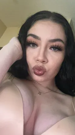 OnlyFans account  snowwhytexxx avatar 1