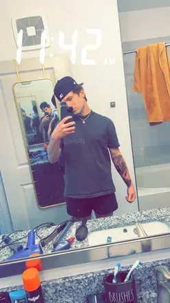 OnlyFans account  masterrick18 avatar 1