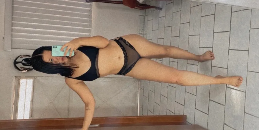OnlyFans account  brenda.garcia header 2