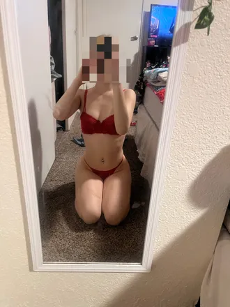 OnlyFans cuenta littlepinkempress header 2