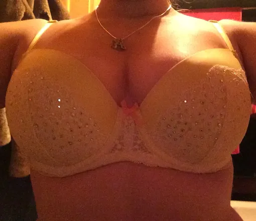 OnlyFans cuenta corvettekitten666 header 2