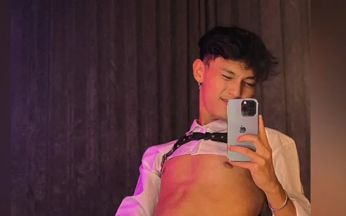 OnlyFans cuenta asianmilkfarm header 2