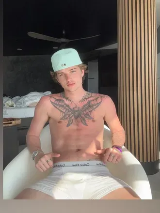 OnlyFans account  gavinnot avatar 1
